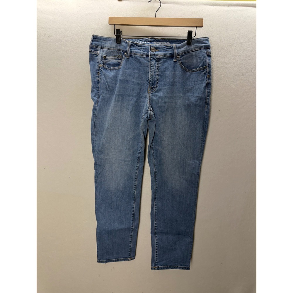 Torrid Perfect Boyfriend Ankle Jeans Womens 12R Blue Premium Stretch 3567